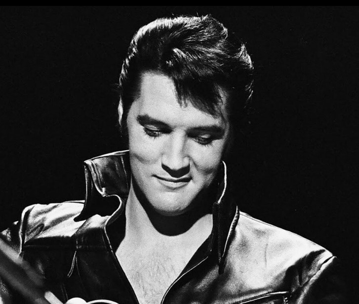 Avioni privat i Elvis Presley-t shitet në ankand për shumën e kripur