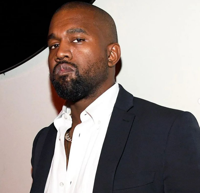 Kanye West paditet për diskriminim racor në biznesin e tij