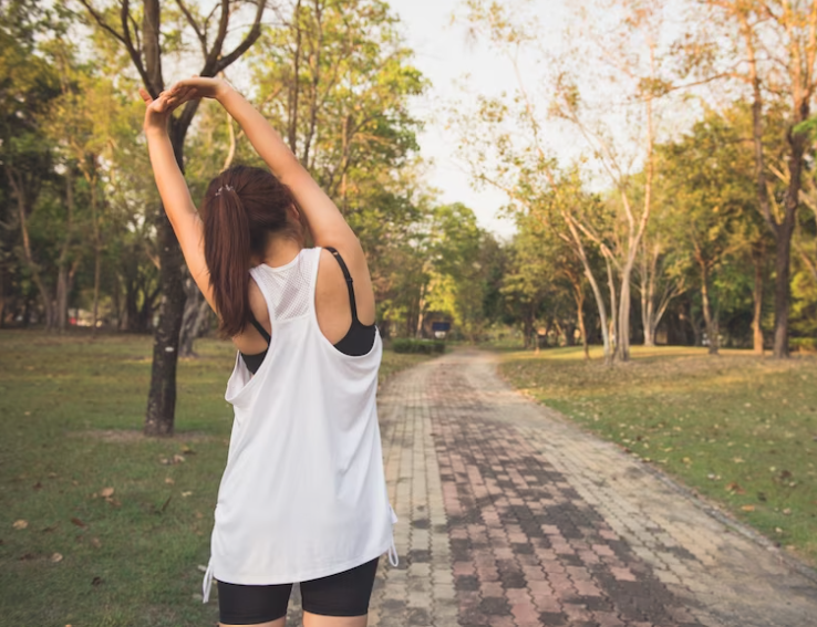 Mësoni 13 përfitimet shëndetësore të ecjes së rregullt në mëngjes