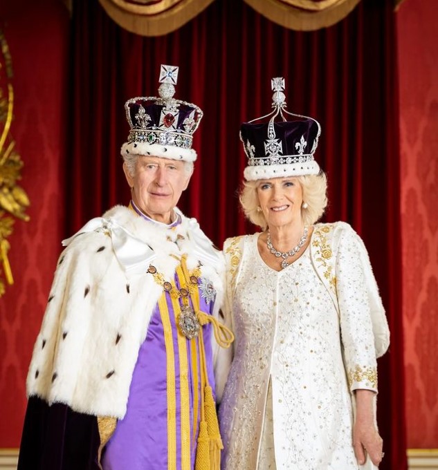 Mbreti Charles dhe Camilla po përgatiten për një kurorëzim të dytë