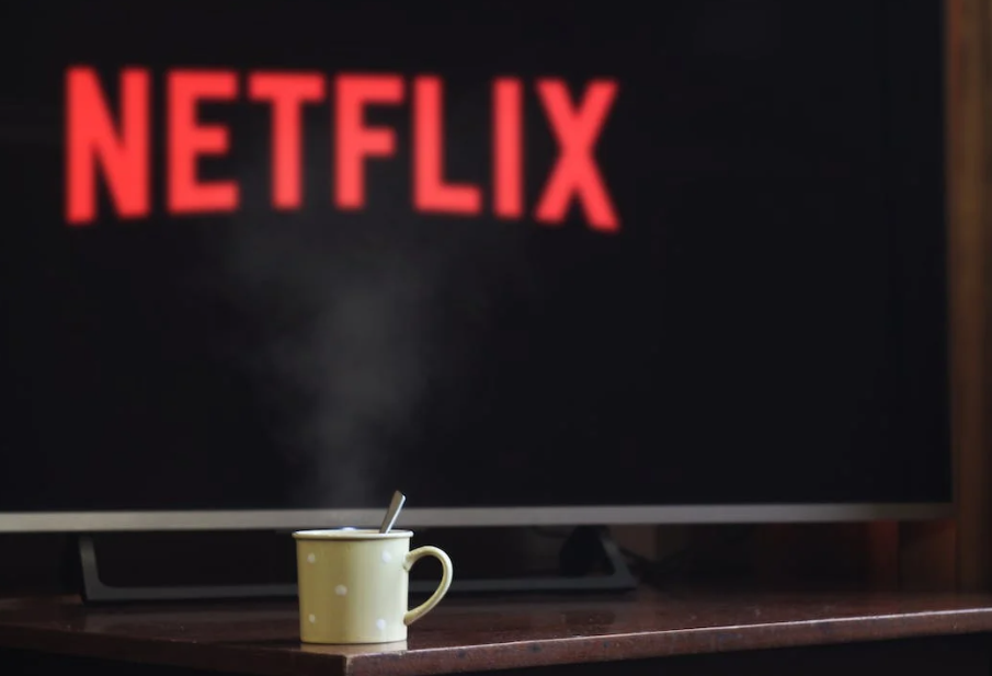U kritikua për mungesë transparence, Netflix publikon të dhënat e shikueshmërisë