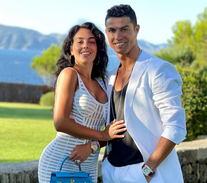 Georgina flet për marrëdhënien e tyre, reagimi i Cristiano Ronaldo-s bëhet viral