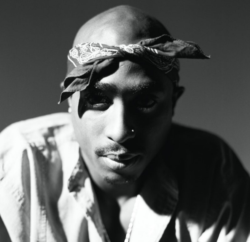 Tupac nderohet në ‘Hollywood Walk of Fame’ 27 vite pas vdekjes
