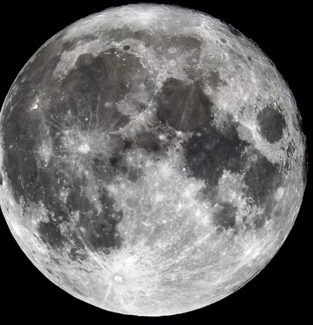 54 vite më parë njeriu zbriti në Hënë