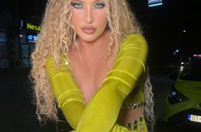 77727452-02c2-45ba-974b-befe3f23f479