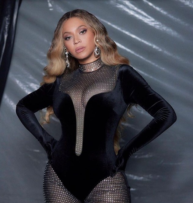 E ëma Beyonce reagon ndaj akuzave për zbardhjen e lëkurës së këngëtares