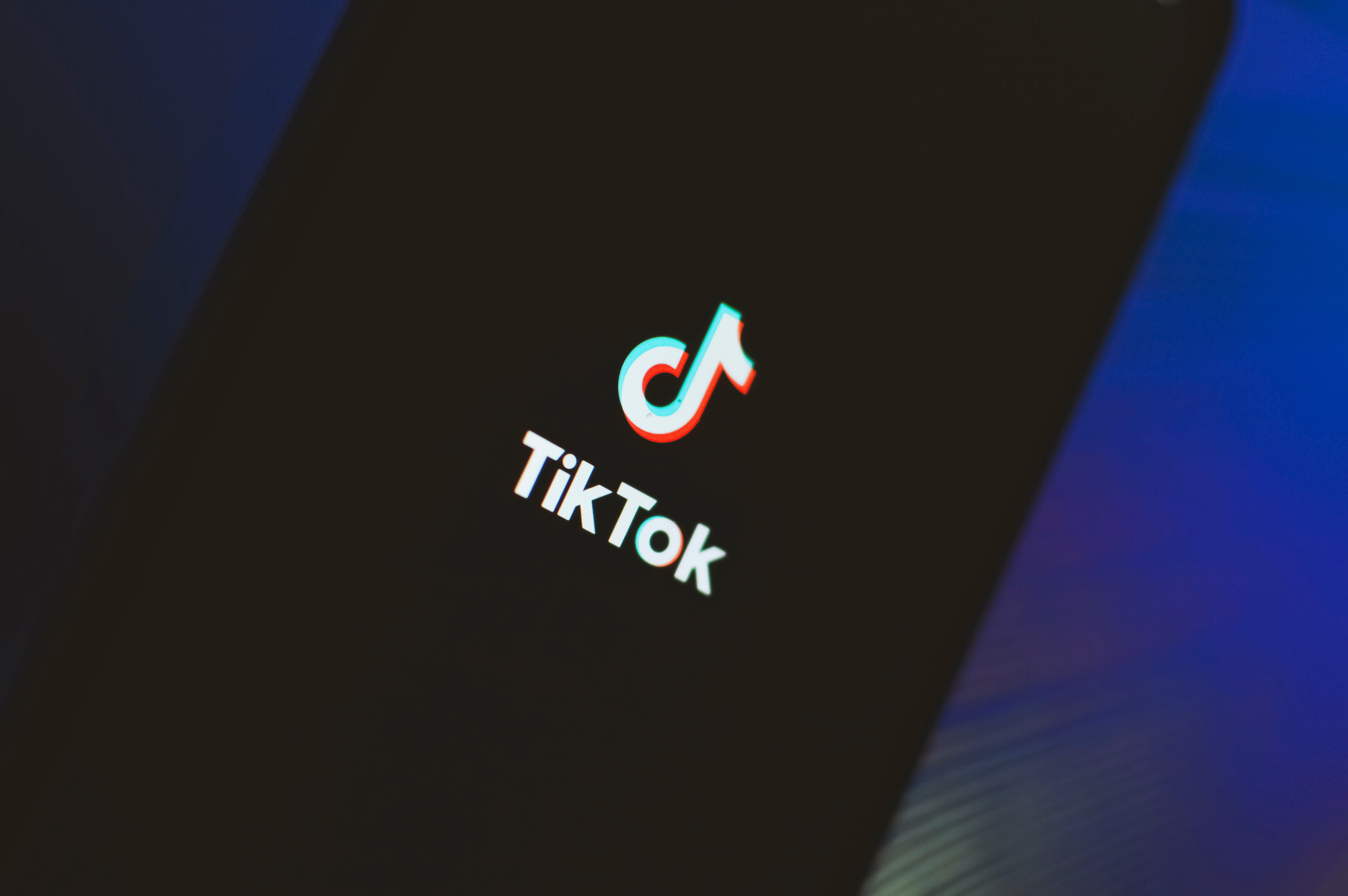 New York ndalon TikTok-un në pajisjet e punonjësve të qeverisë amerikane