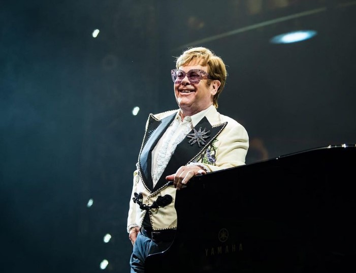 Sendet personale të Elton John shiten në ankand për shumën e konsiderueshme