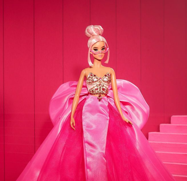 “Barbie” ia kalon “Oppenheimer” në nominimet për Golden Globe
