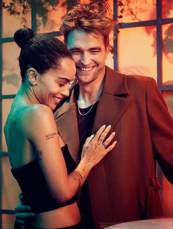Robert Pattinson dhe Suki Waterhouse “duan të martohen së shpejti”