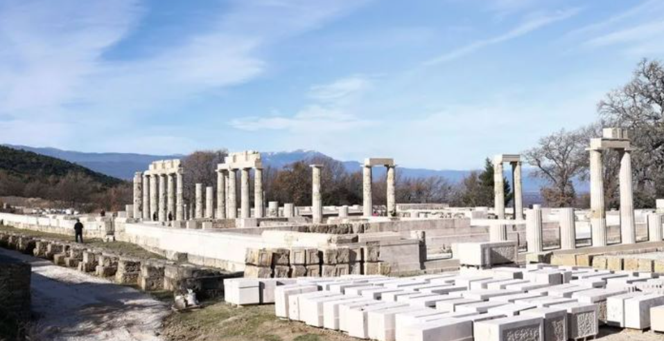 Greqia rihap monumentin madhështor të Aleksandrit të Madh