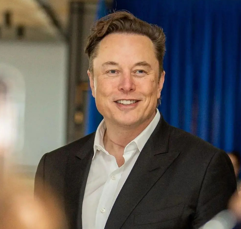 Elon Musk tërheq padinë kundër OpenAi