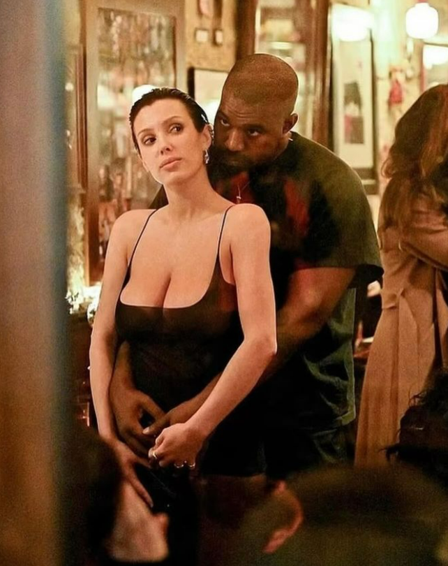 Babai i Bianca Censori i revoltuar me lakuriqsinë e të bijës përkrah Kanye West