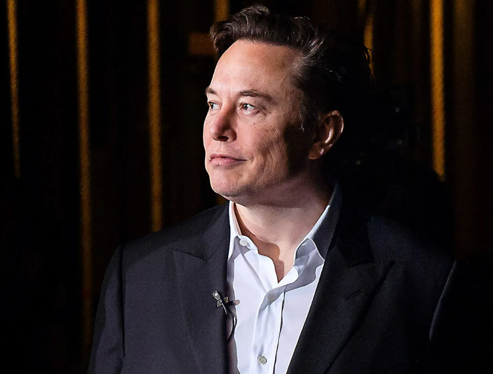 Elon Musk mposht sërish Mark Zuckerberg, shpallet njeriu më i pasur