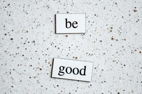 pexels-eva-bronzini-5941592