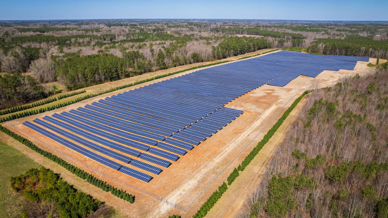 Italia, Shqipëria dhe Emiratet e Bashkuara Arabe nënshkruajnë marrëveshje bashkëpunimi për energjinë e pastër