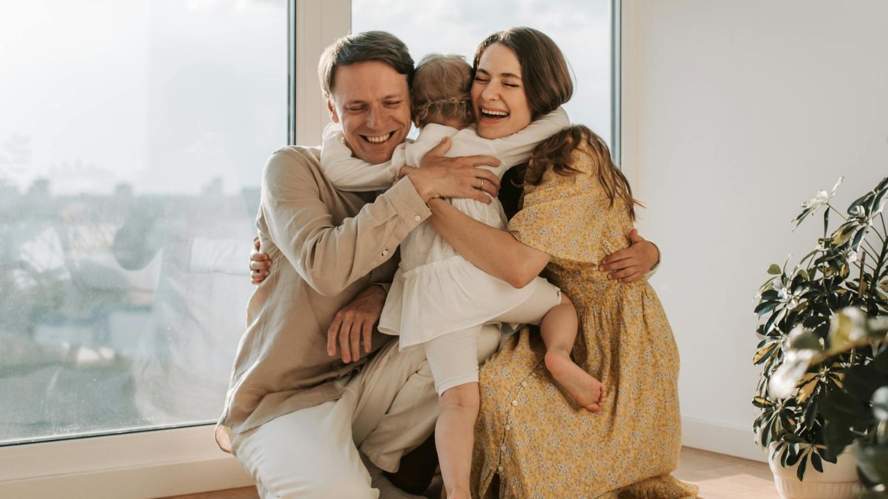 3 Gjëra që prindërit nuk duhet t’ua thonë kurrë fëmijëve të tyre