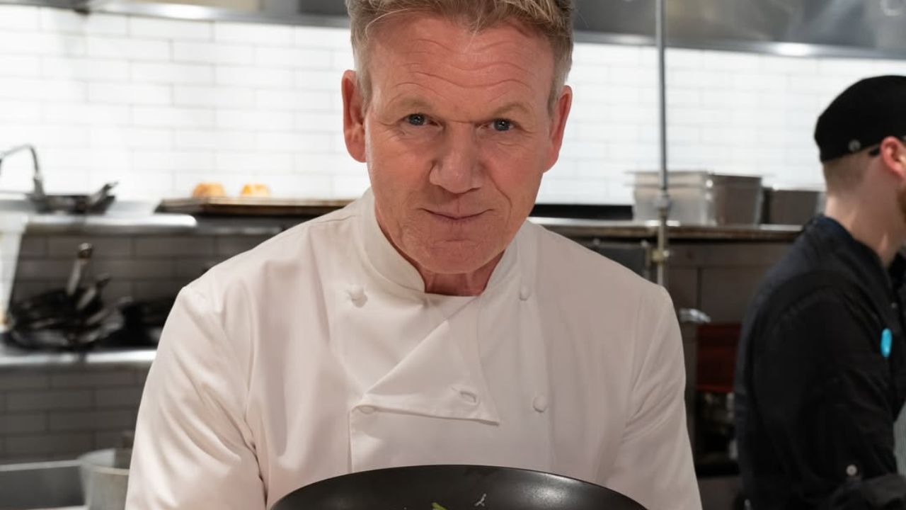 Shefi i kuzhinës Gordon Ramsay zbulon operacionin për kancerin e lëkurës