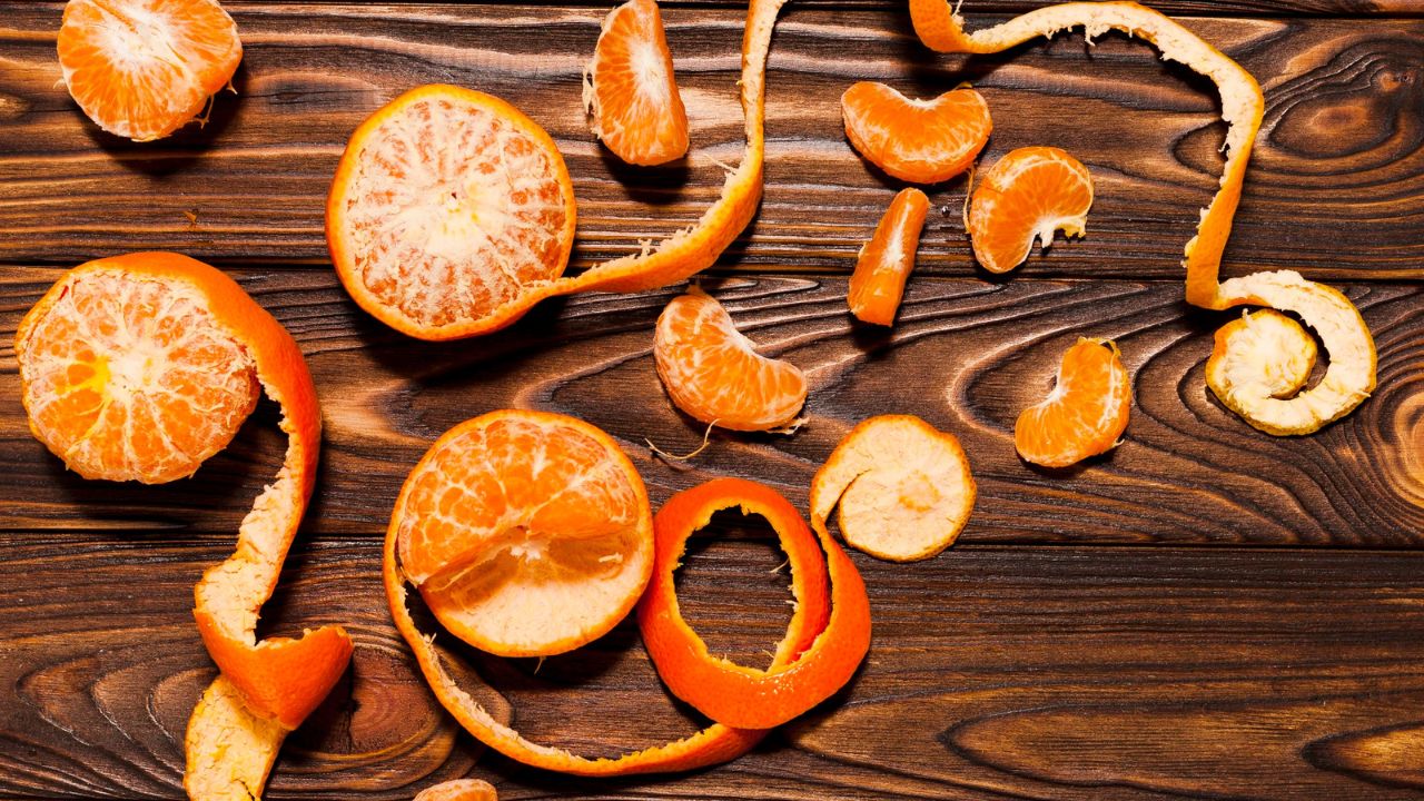 Cilat lëkura frutash dhe perimesh përmbajnë më shumë lëndë ushqyese