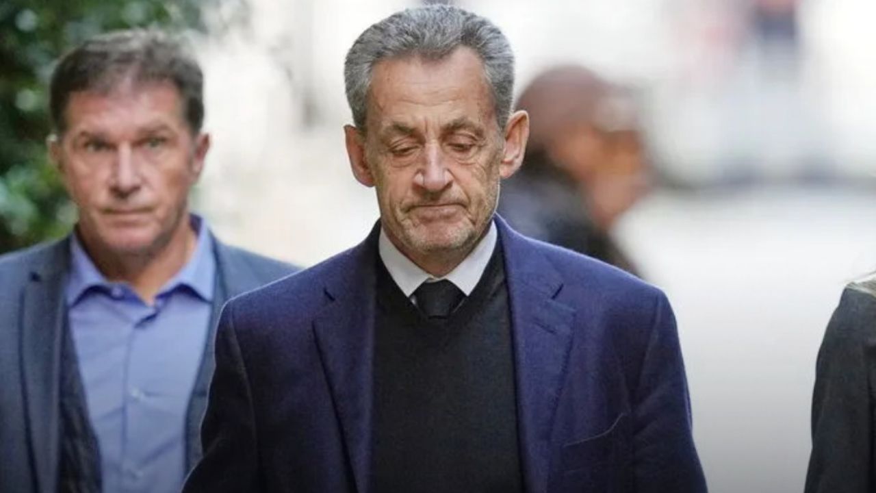 Ish-presidenti francez, Nicolas Sarkozy do të lirohet nga burgu