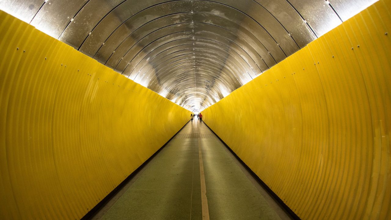 Thellë nën tokë, nazistët ndërtuan një qytet për mijëra ushtarë: Tani është një atraksion turistik