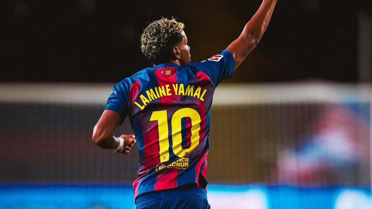 Lamine Yamal tejkalon Lionel Messin dhe Cristiano Ronaldon – Fanella e tij më e shitura në botë