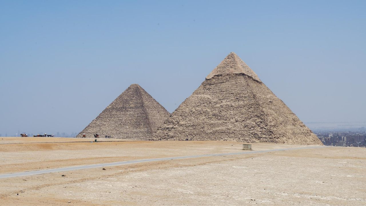 Zbulimi i ri në piramidën Menkaure mund të çojë në dhomat e humbura