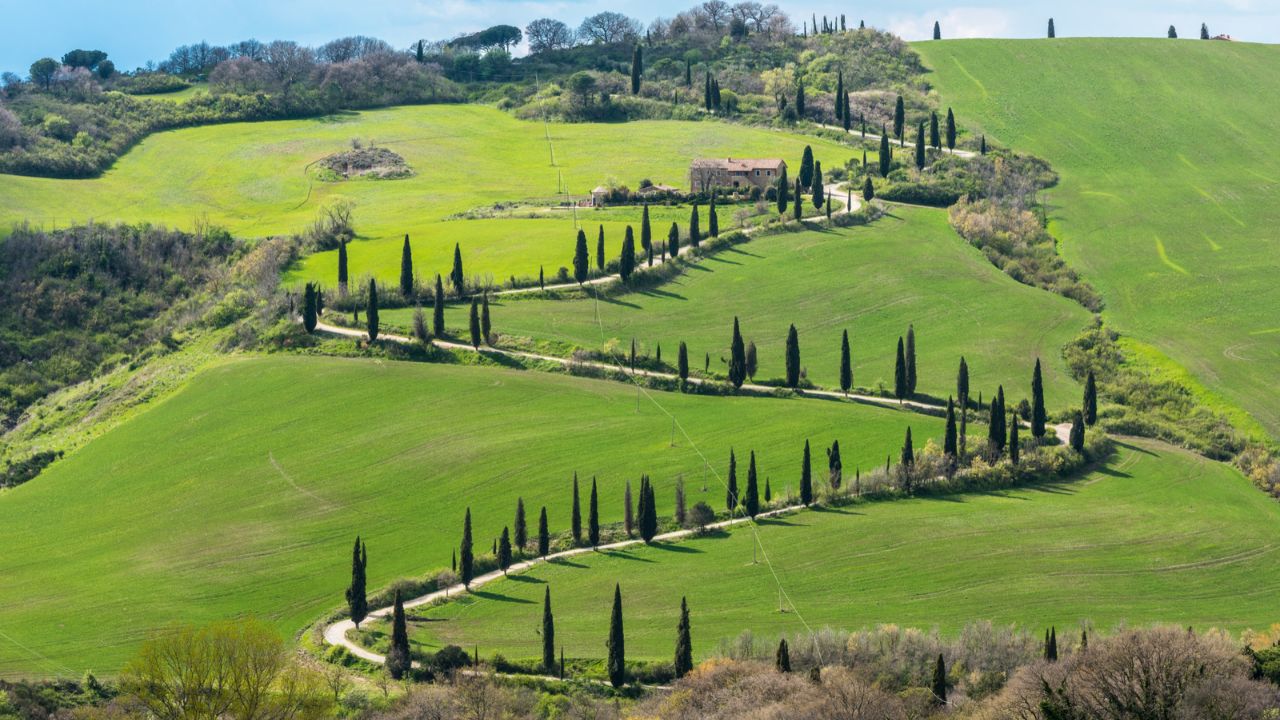 Po mendoni të zhvendoseni në Itali? Ky qytet do t’ju ndihmojë të paguani qiranë ose të blini shtëpinë tuaj