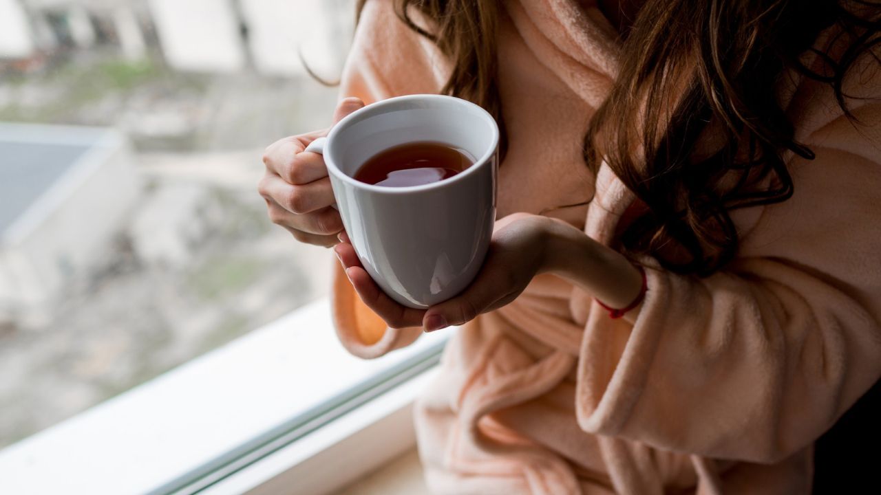 Pija e mëngjesit që duhet të përgatitni në shtëpi, sipas shkencës