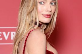 Red carpet ❤️#margotrobbie #wutheringheights