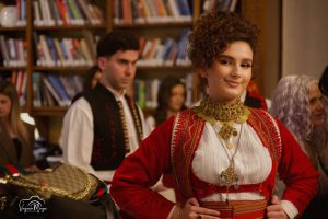 1F4E8B5B-12D9-401A-9671-9B3923133205