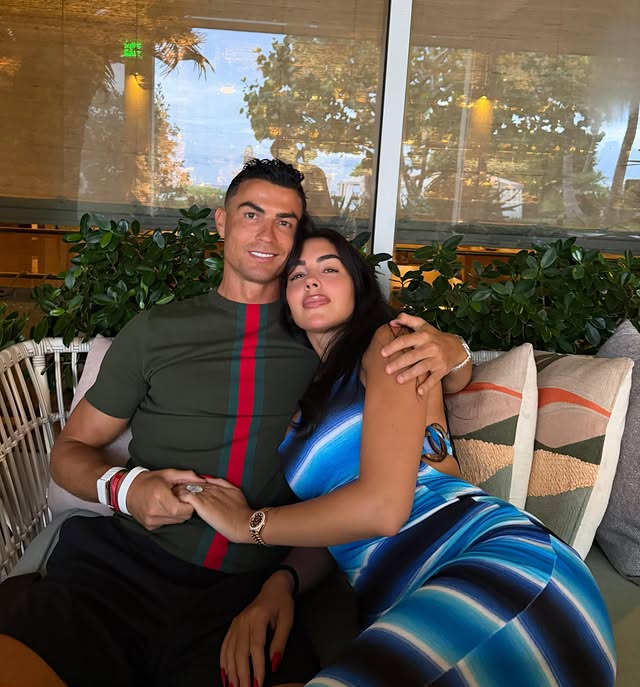 Georgina Rodriguez mbështet Cristiano Ronaldon pas eliminimit të Portugalisë: “Legjenda vazhdon të jetojë”
