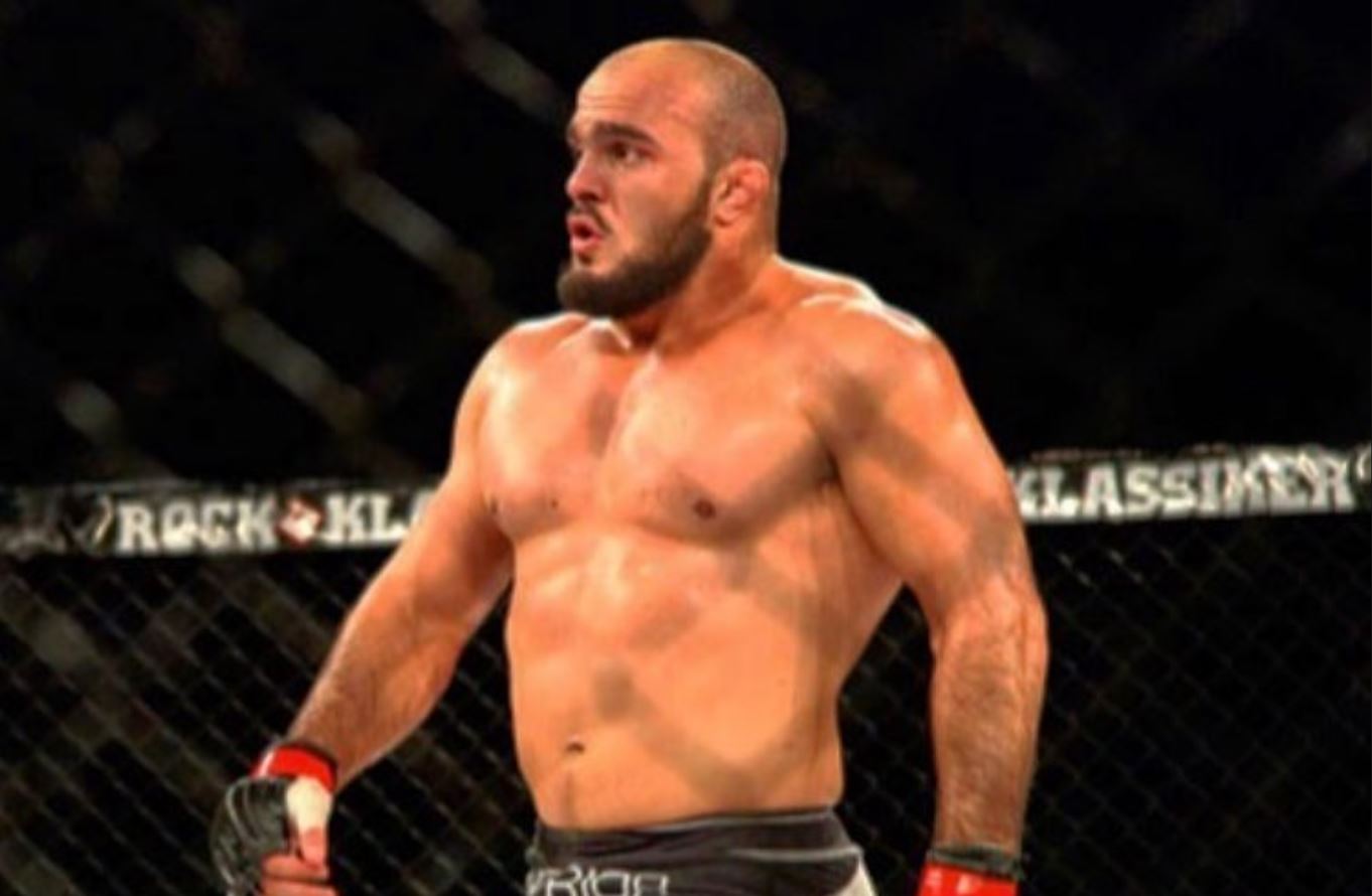 Ilir Latifi, bisha që firmos kontratën e vdekjes para çdo ndeshje, ka frikë nga femrat