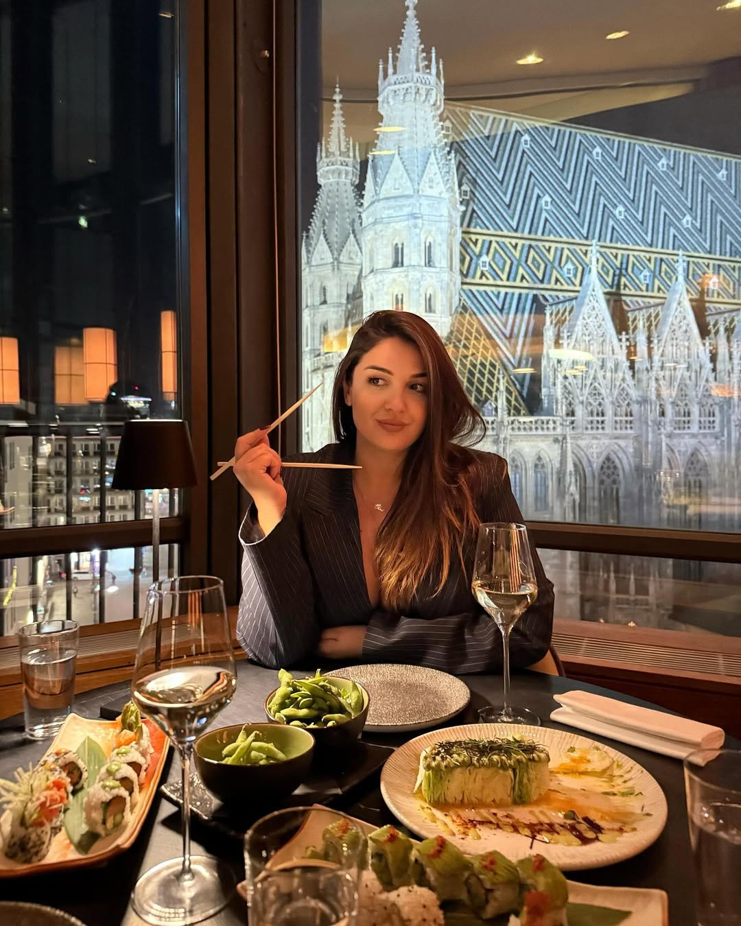 Olsa Muhameti “thumb” publikisht kritikët e BBV? Mesazhi që ndezi rrjetin pas deklaratave të bujshme