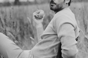 E ndaluar… apo thjesht e parezistueshme 🍎Kush tjetër e ka frut të preferuar mollënShihemi sonte