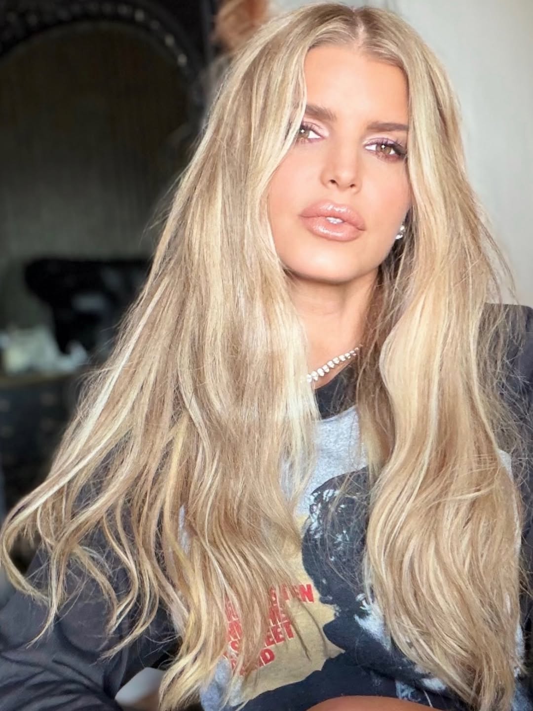 Jessica Simpson rrëfen presionin e madh në fillimet e karrierës: “Më kërkuan të humbisja peshë dhe të ndryshoja trupin tim”
