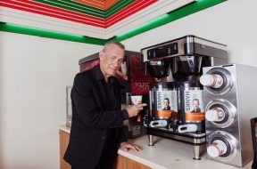 Are we considering it fall already I sure hope so, otherwise the new @hanks Pumpkin Brulee coffe